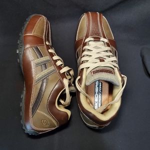 Skechers 8.5 M shoes brown